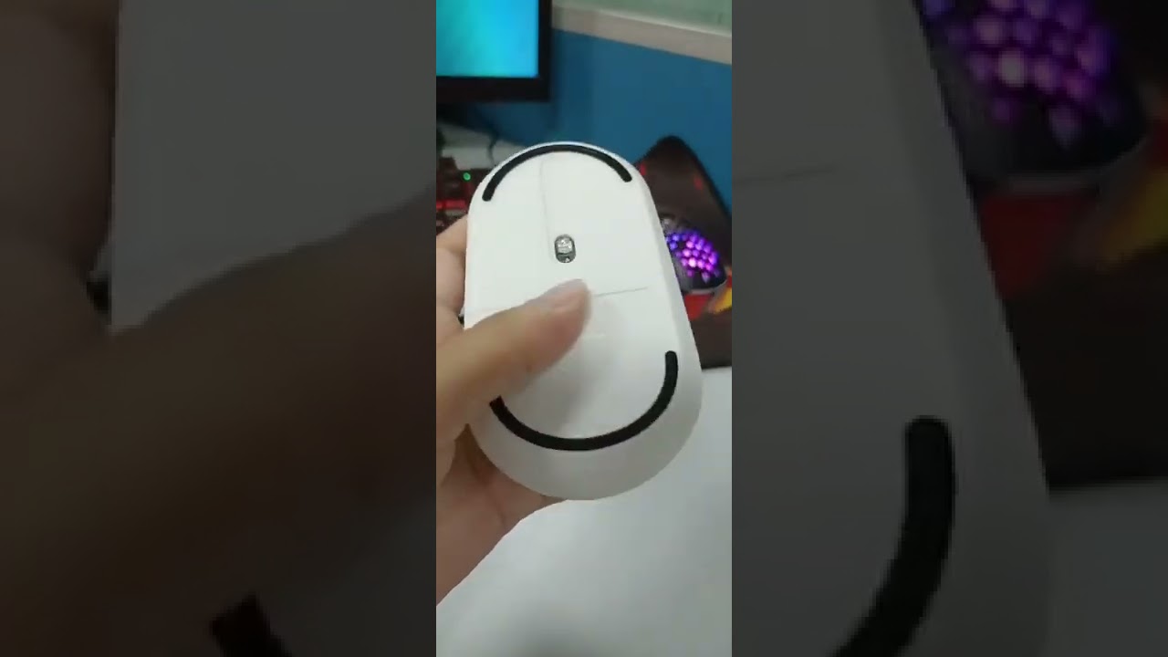 So cute wireless mouse, small and portable, very convenient for business