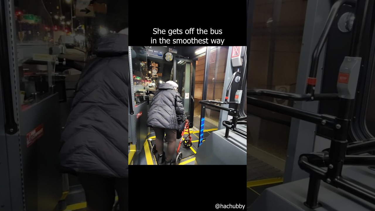 She gets off the bus in the smoothest way
