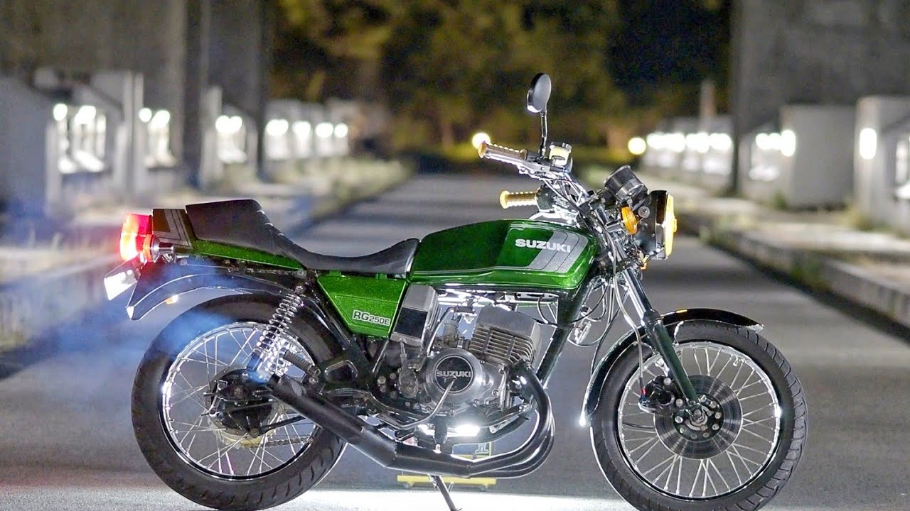 SUZUKI RG250E 集合チャンバー