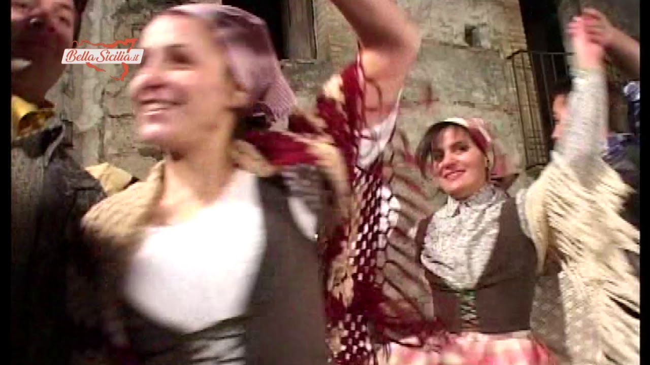 I balli della tradizione folkoristica siciliana