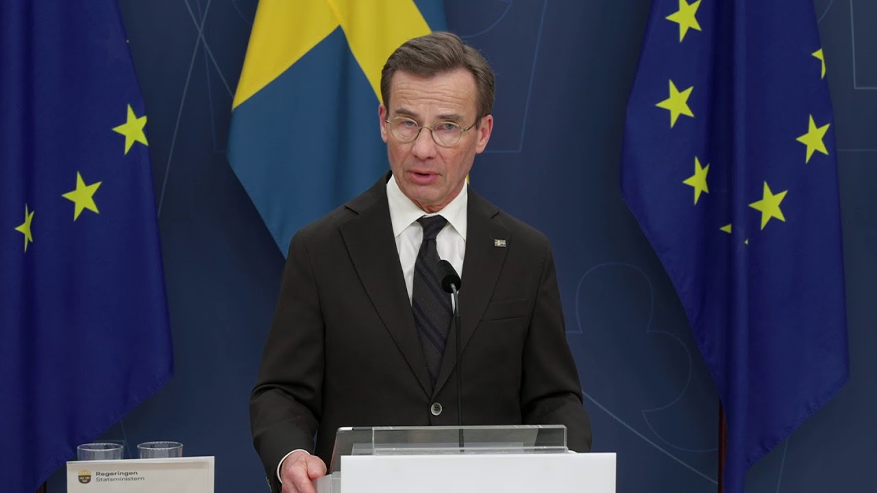 Statsminister Ulf Kristersson bjuder in till pressbriefing