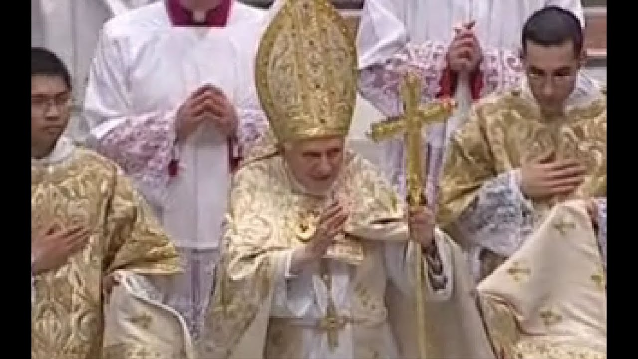 Vespers and TE DEUM ceremony with Pope Benedict XVI in St. Peter's Basilica [2009]