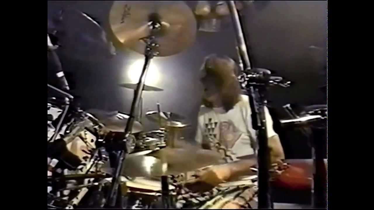 WALFREDO REYES JR Drum Solo w/ Santana - 