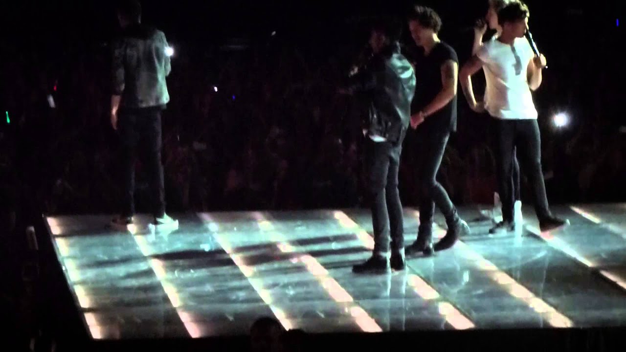 One Direction TMH tour - Twitter Questions HD Ziggo Dome Amsterdam 3/5/13
