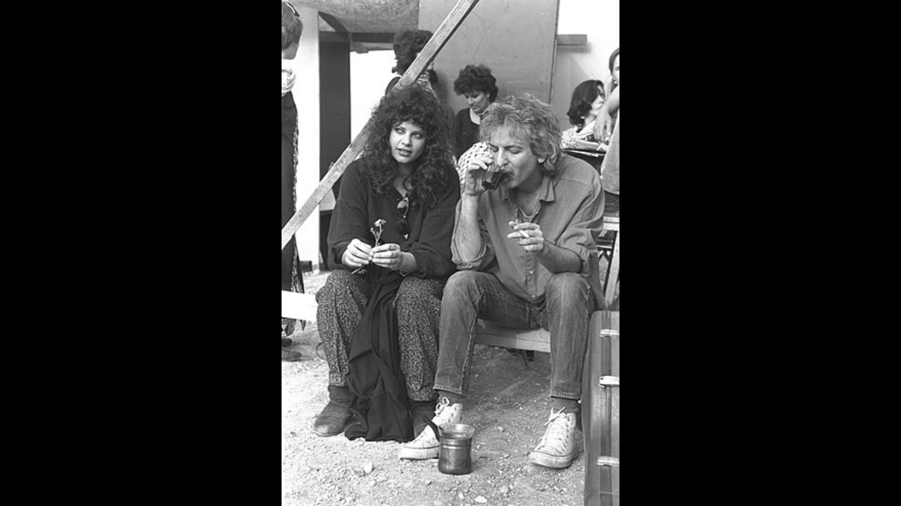 אלה  (שלום חנוך/דפנה ארמוני) - פסנתר סולו (בשילוב פינק פלויד)