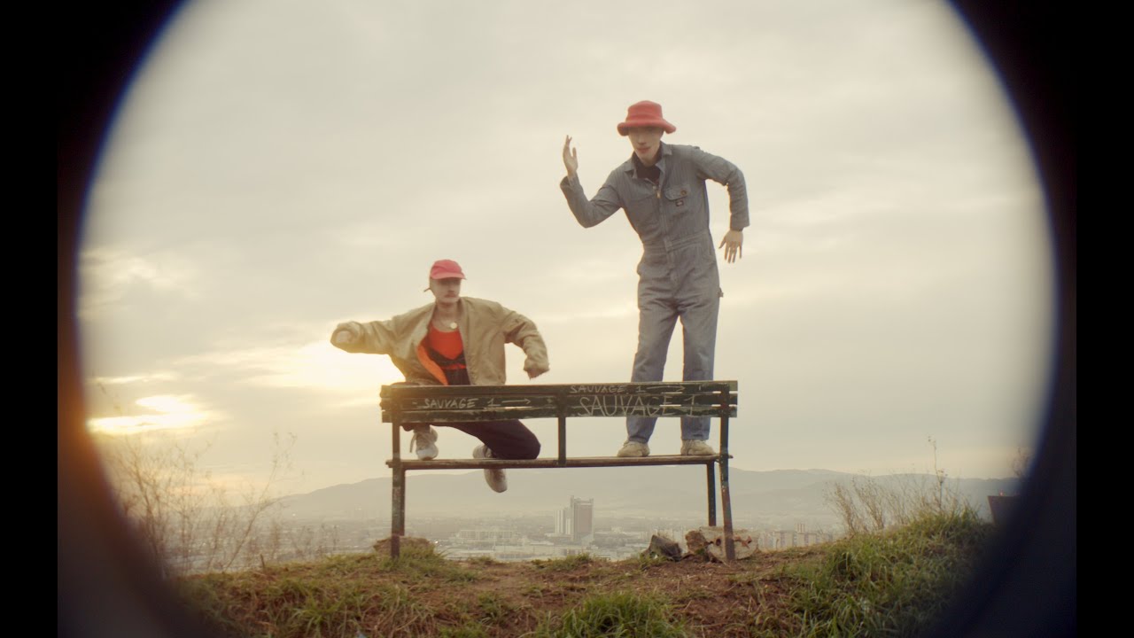 Pale Moon – Spaghetti (Fabricated music video)