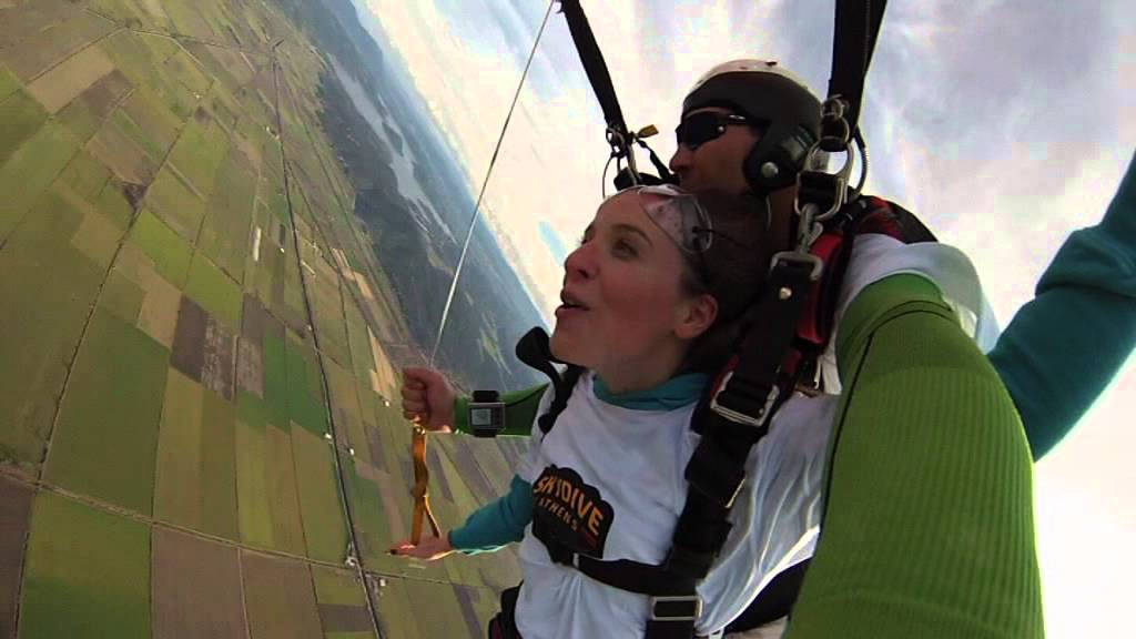 Skydive in Greece - Skydive Athens from 14.000 feet!!!