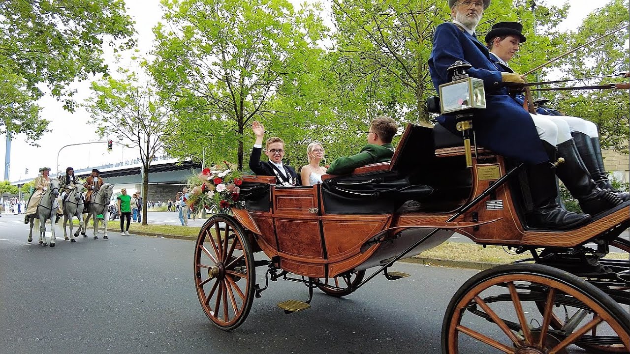 DÜSSELDORF SCHÜTZENFEST 2023 HISTORISCHEN FESTZUGES GROSSE PARADE
