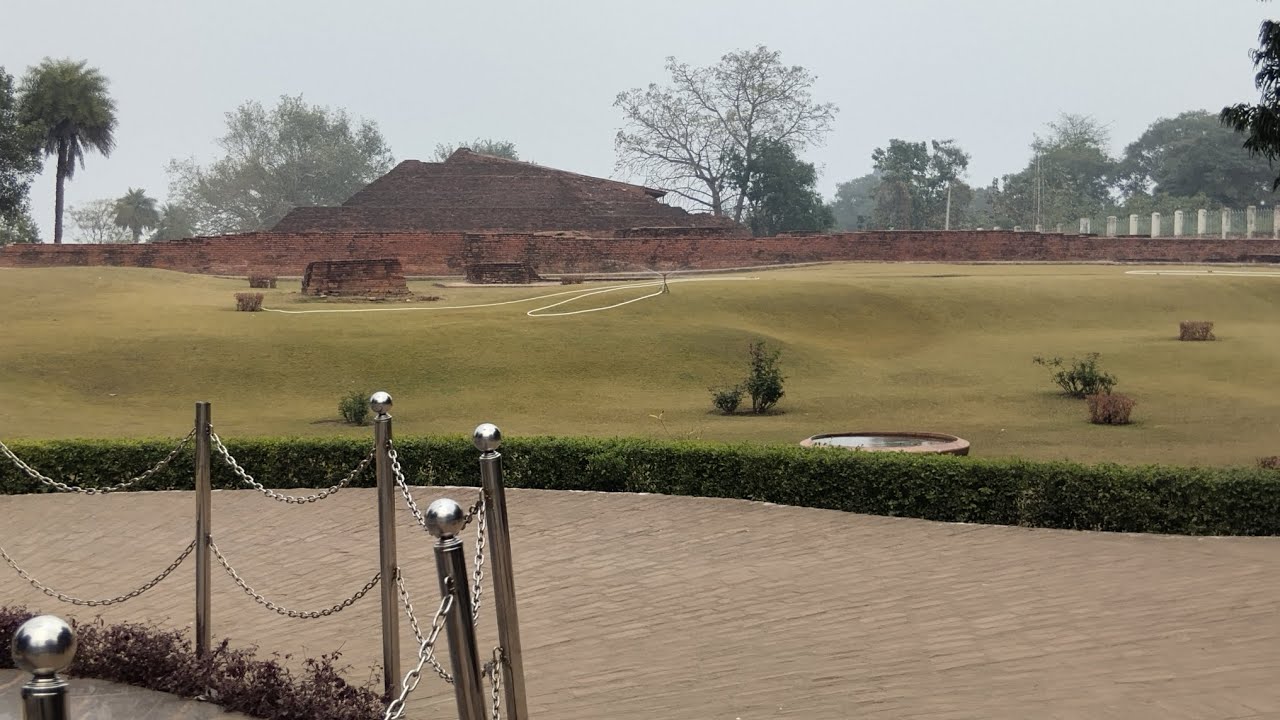 Nalanda university of india🇮🇳 to hamlog walking video jala huya nalanda university india 1stuniversi