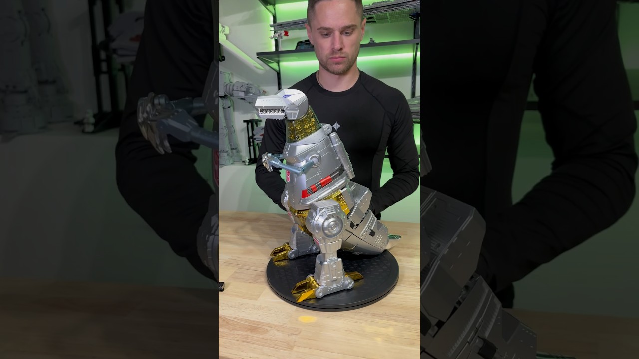Grimlock the Transforming Dino Bot #transformers #grimlock #unboxing #robosen #robot #drone
