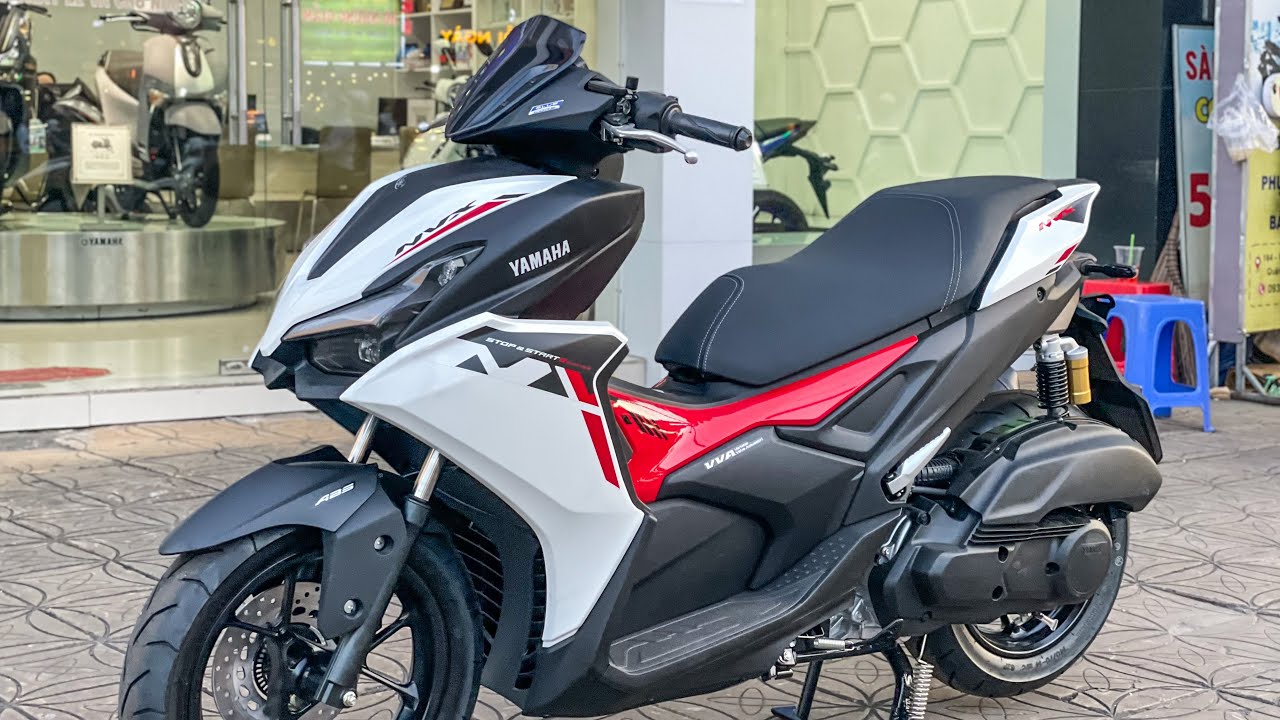 Xe Yamaha NVX V3 2025 Trắng Đỏ Đen Tiêu Chuẩn | Quang Ya