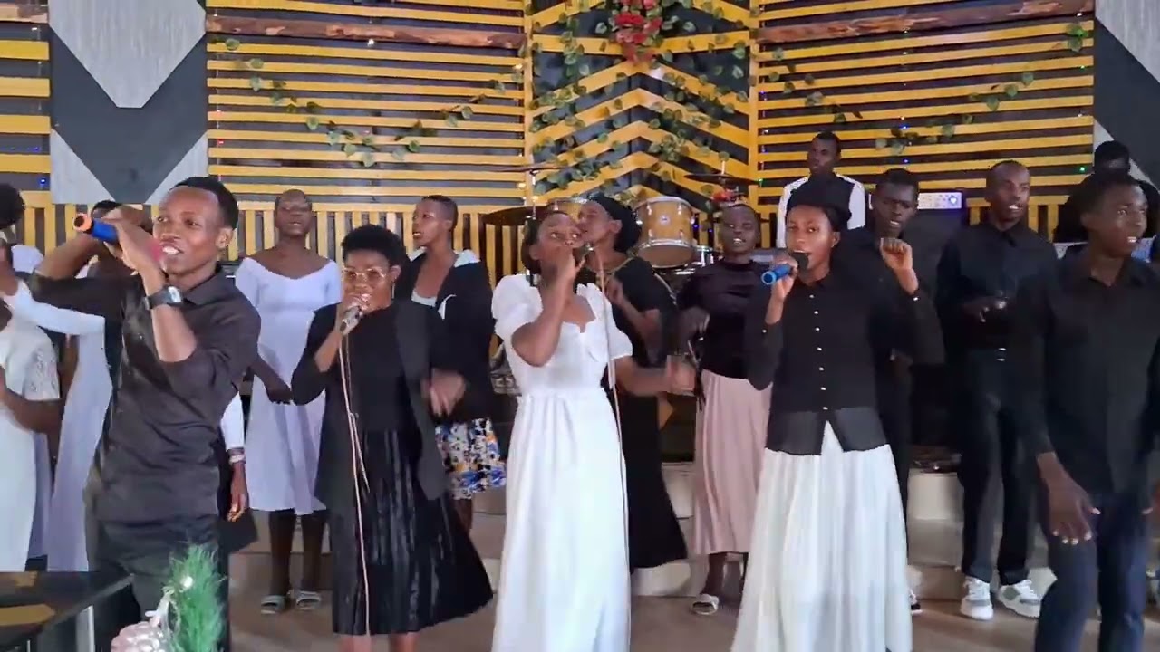 BYIRINGIRO Choir/ADEPR GAKENKE/KIRAMURUZI Live Session GOROGOTA NSHUTI YANJYE.