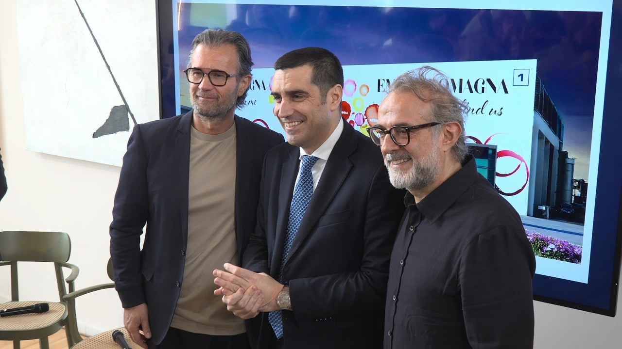 Emilia-Romagna a Vinitaly 2026: Interviste a Bottura, Cracco e de Pascale