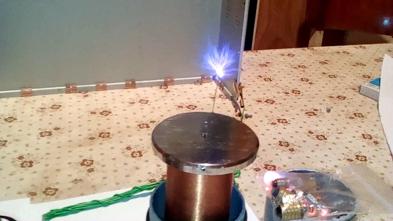 Small Solid State Tesla Coil