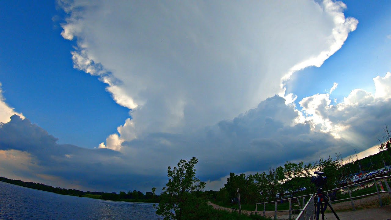 Life cycle of Lough Neagh thunderstorm in realtime - HQ audio (21/05/2024)