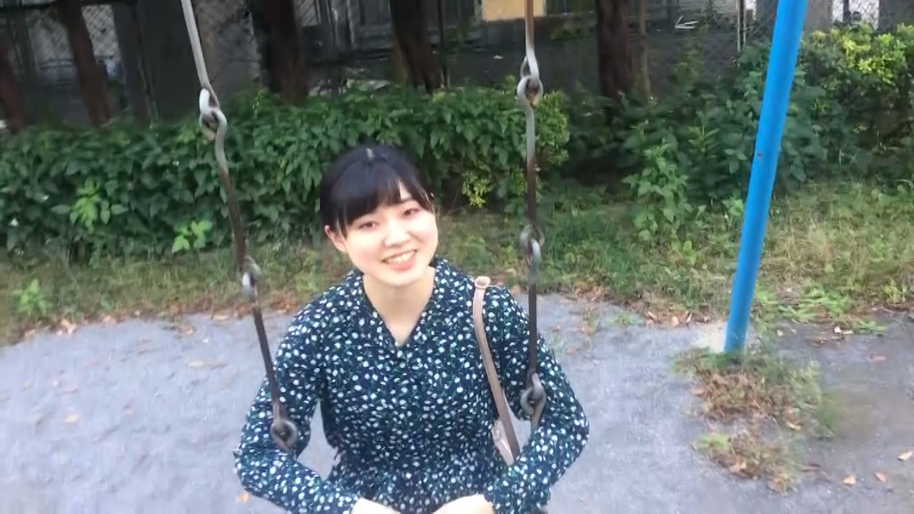 【心霊映像】見えているのは私だけ？！いつのまにかそこに“誰か”いた！【心霊闇動画53】