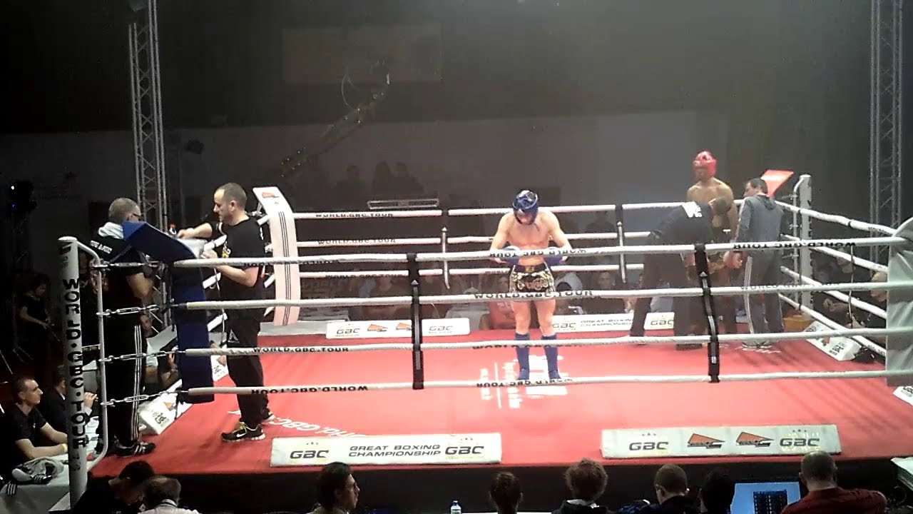 Combat k1 de Alexis Delepine puis de Julien Plet World GBC TOUR Pernes 15 02 2014