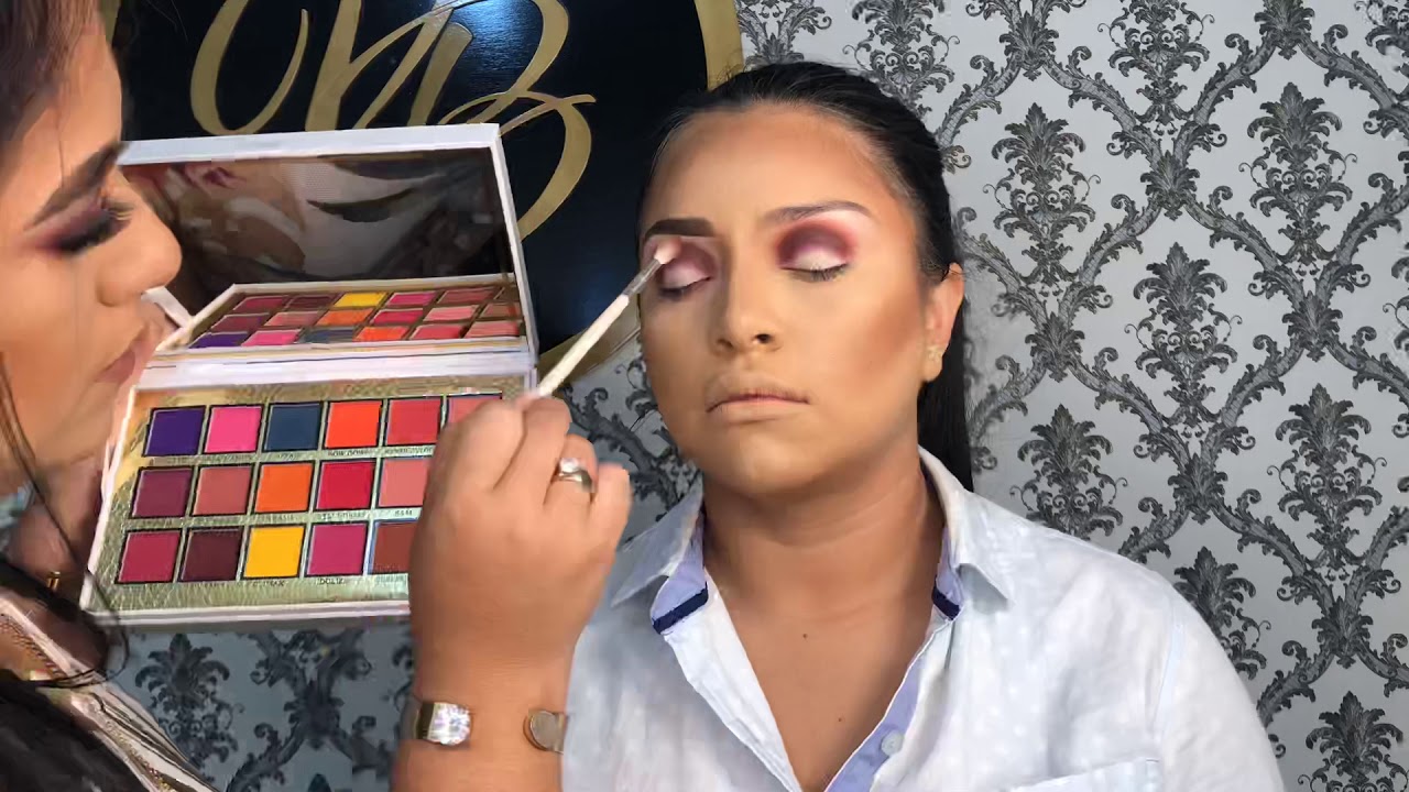 Semicut makeup