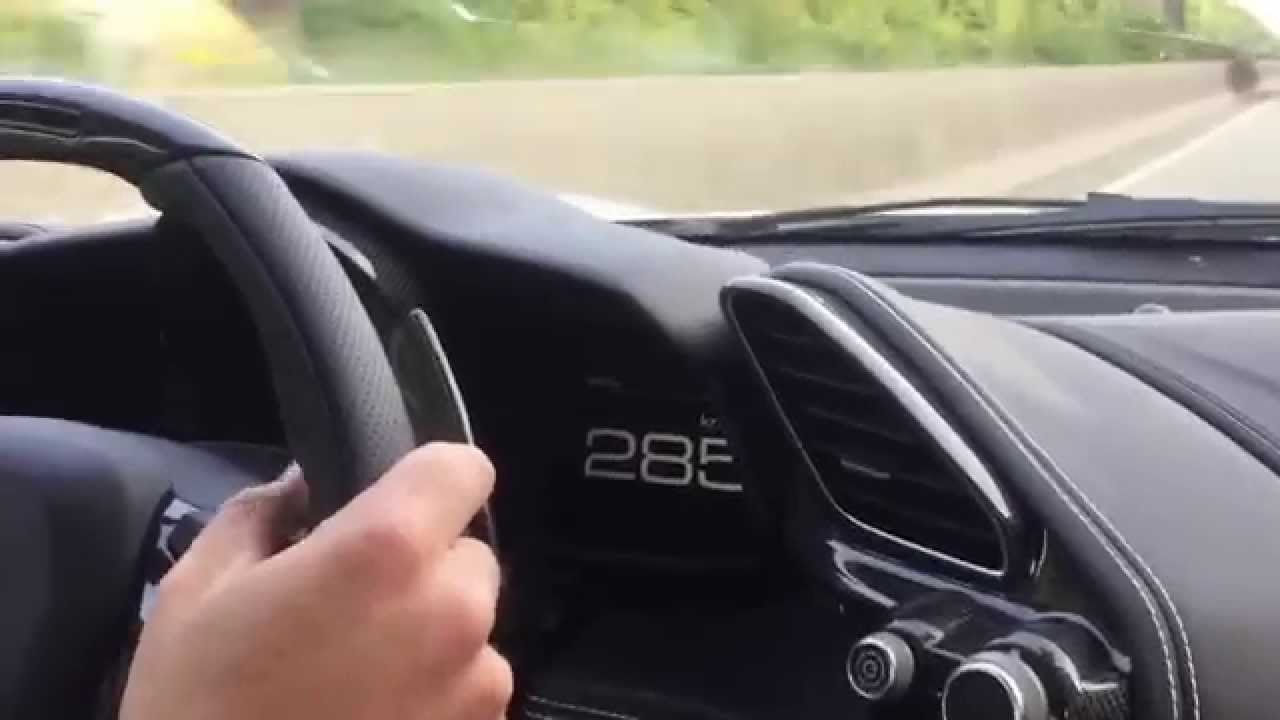 Ferrari 488 GTB 341 kmh Autobahn
