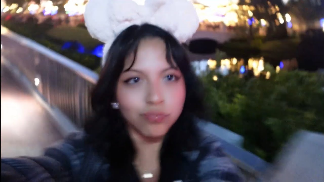 Going to Disney World Alone (Part 2: Magic kingdom & Epcot)
