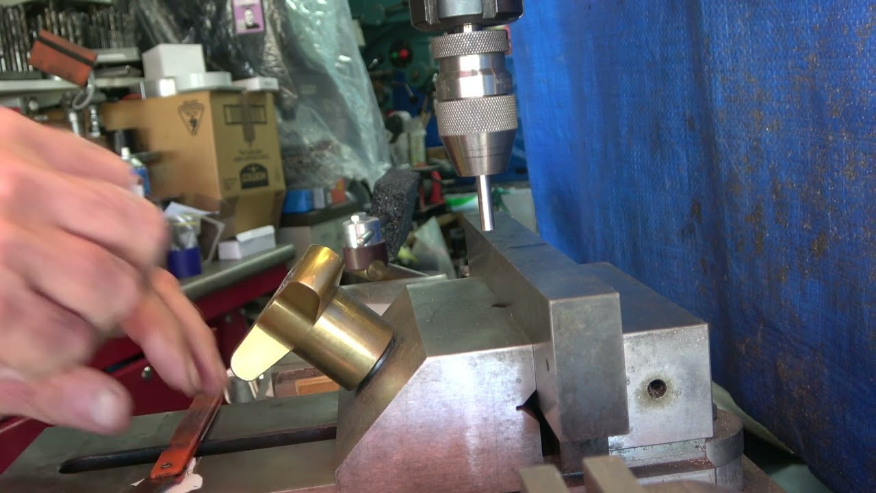 7 Edge Finding Methods Compared Using A Digital Readout