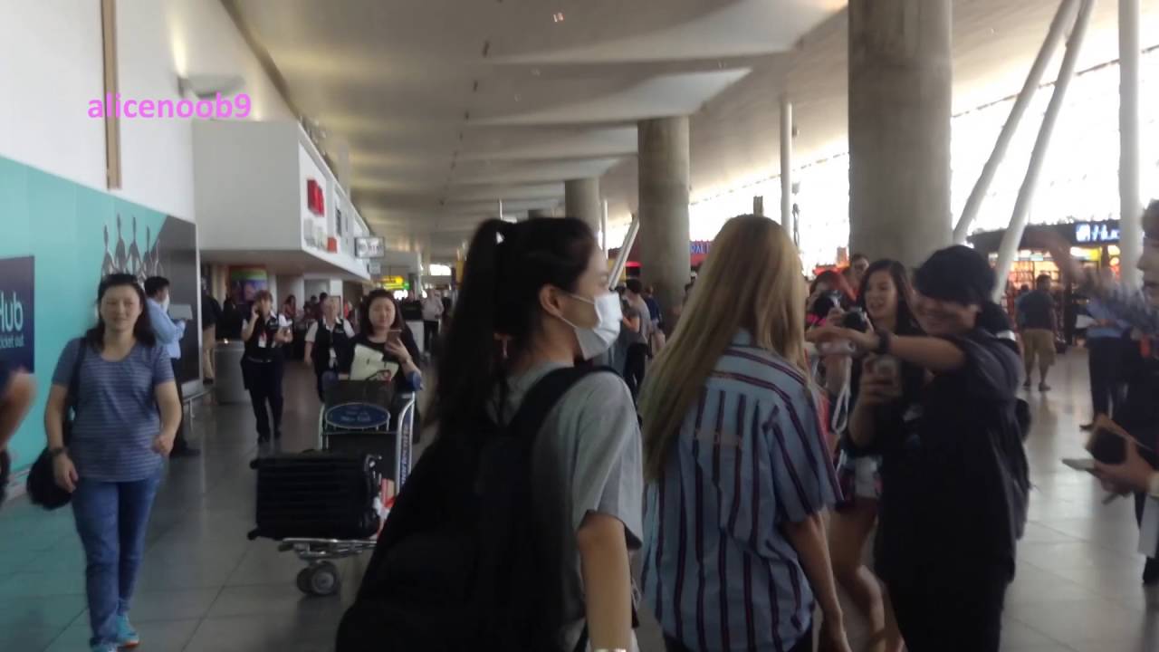 160624 Mamamoo arriving in NY at JFK airport