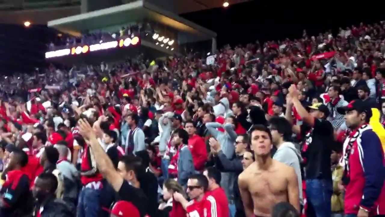 PORTO VS BENFICA AO LADO DOS MOUROS NEM PIARAM !!! :D