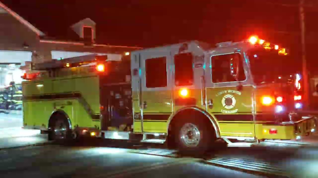 *First Video of 2026* Penn Wynne Fire Company Engine and Rescue 21 On Scene and Taking Up 1-2-26