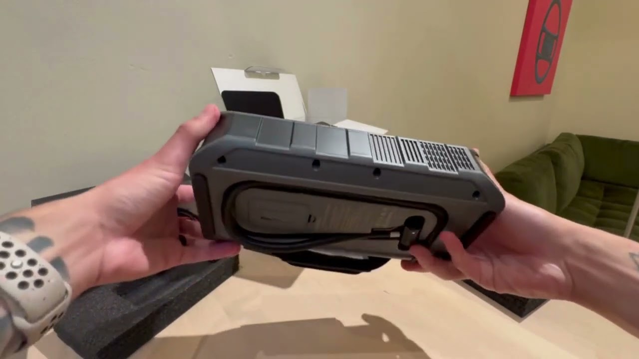 Unboxing the Topdon V2200Air Jump Starter & Air Compressor