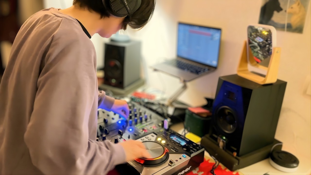 My First DJ Set 001 | Deep / Eclectic Mix