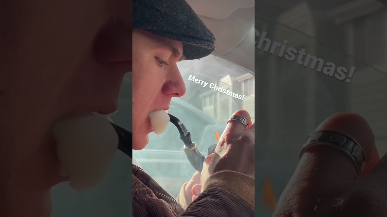 Merry Christmas Pipe Smokers! Remember, both Frosty AND Santa smoke pipes.