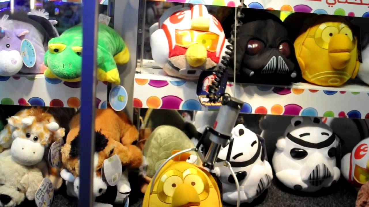 Awesome Plush Claw Machine Wins! Star Wars Angry Birds! Dubai Global Village