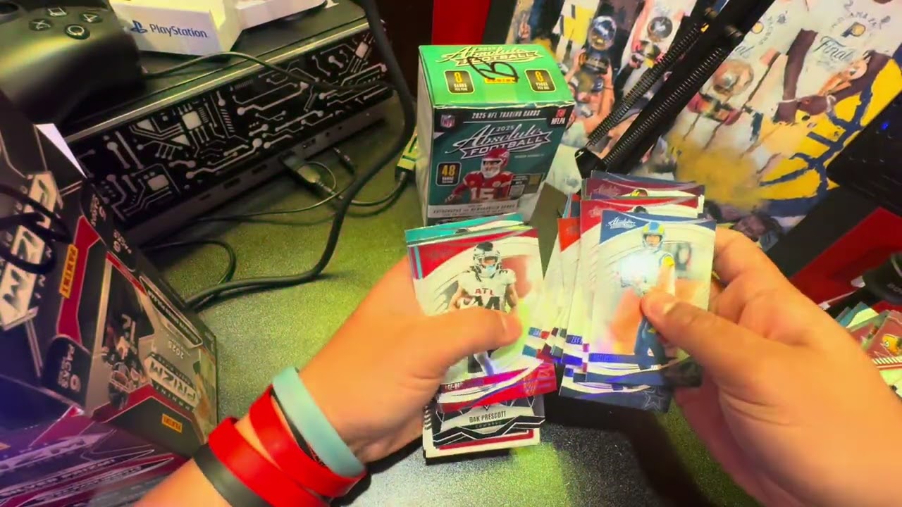 Opening random NFL card box’s 
