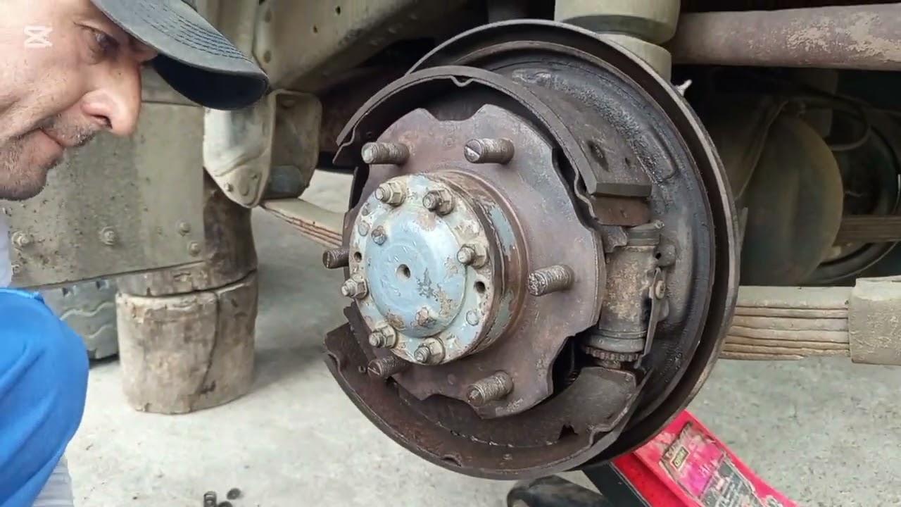 REVISION DE FRENOS EN TOYOTA STOUT 2200