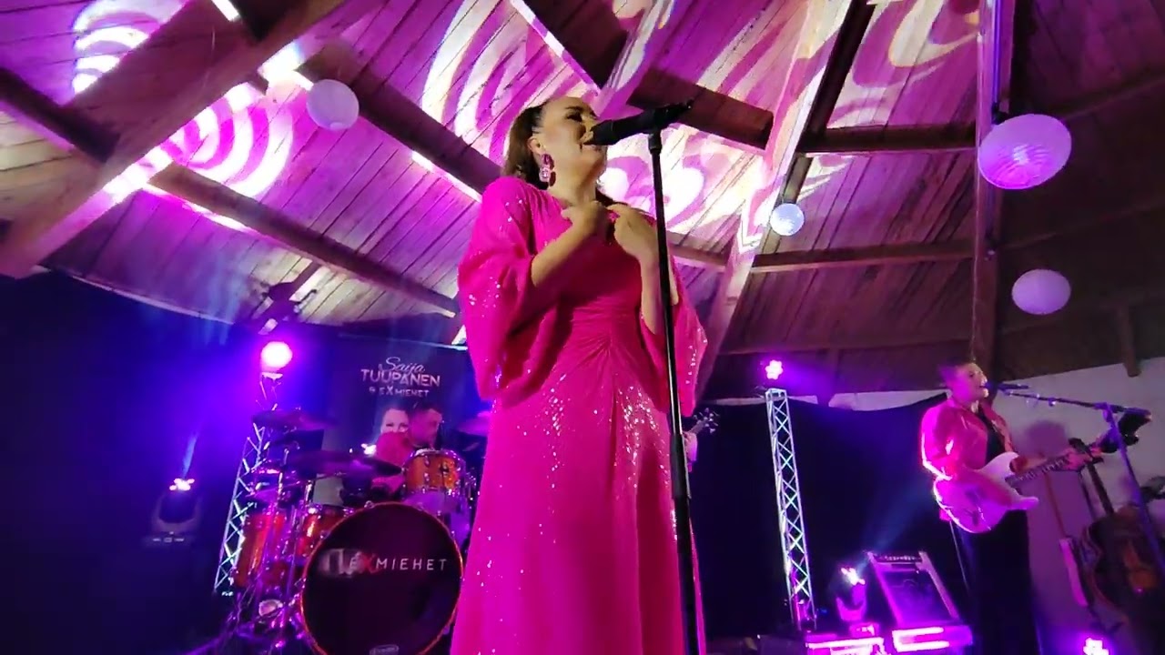 Saija Tuupanen Meidän biisi💞💞💞💞