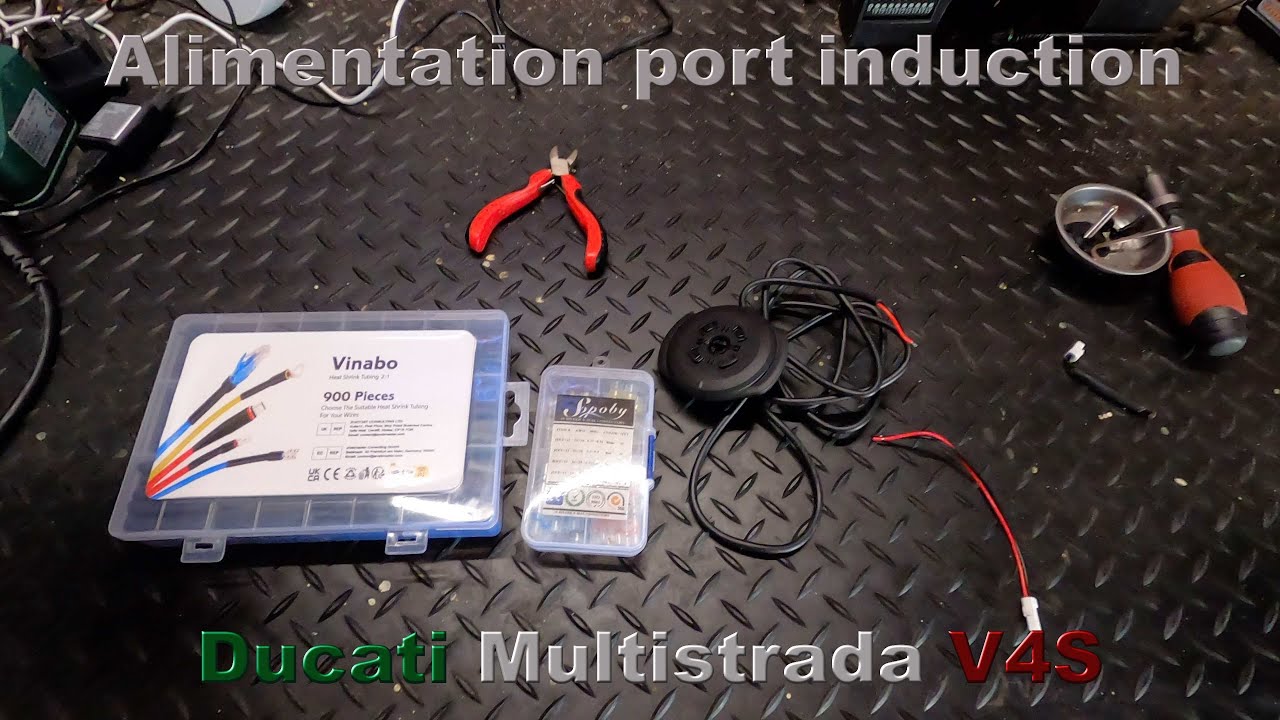 Installation alimentation  port induction Quad lock sur Ducati Multistrada V4S