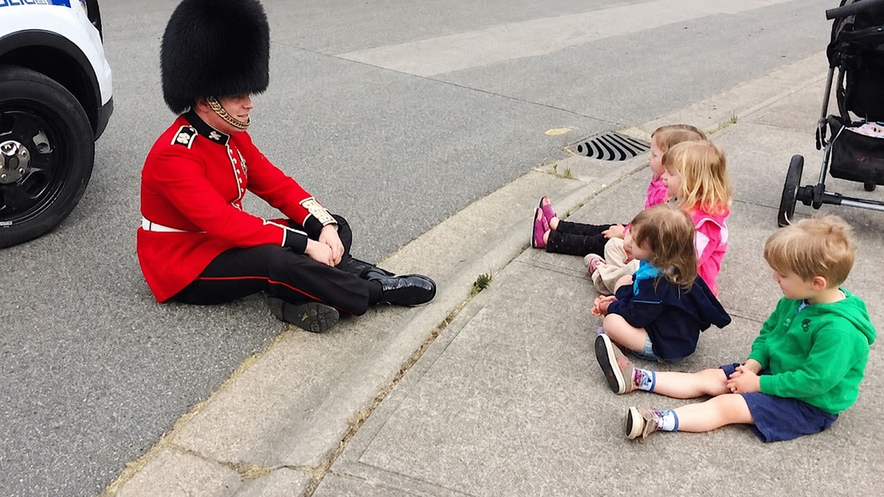 The Most Heartwarming Royal Guard Moments Ever 🥹