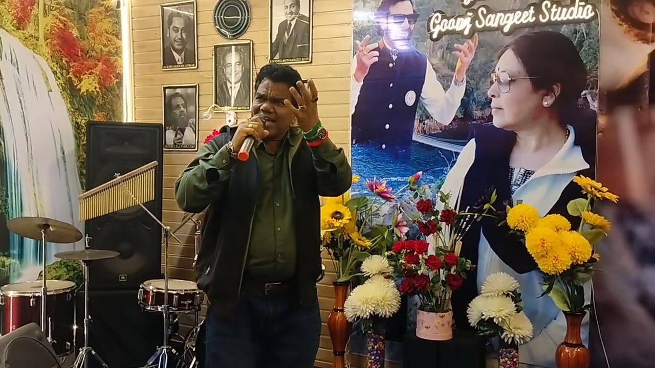 Aankhon Se Dil mein utar ke by Ganesh Agarwal karaoke by Neeraj Jain ji.