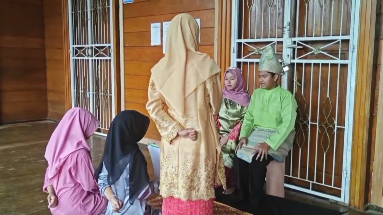 kelompok ² ceritanya dongeng (seni budaya)smkn 2 pariaman 