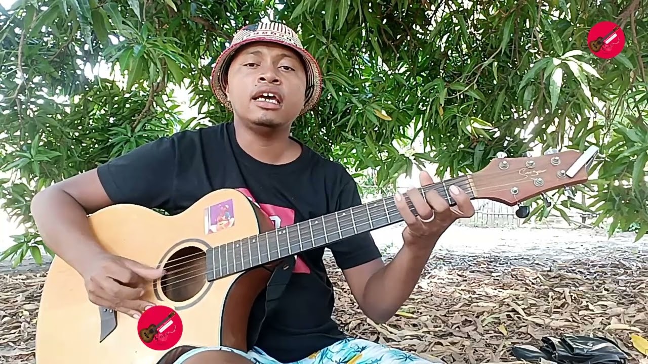 D GARY     MPIARAKANDRO COVER MOZIKA FIAINANA