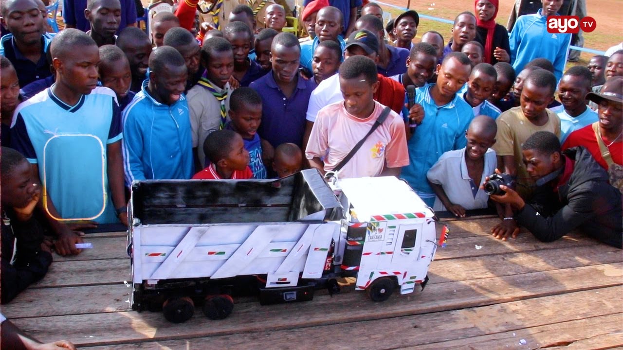 DOGO ALIYETENGENEZA GARI LA UMEME KIGOMA, MASOUD KIPANYA AKUBALI UWEZO WAKE, NI SIKU YA SAYANSI