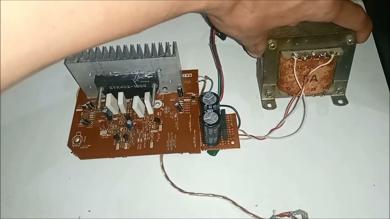 Menghilangkan  Mute Power STK402-100 Bekas Compo Sony