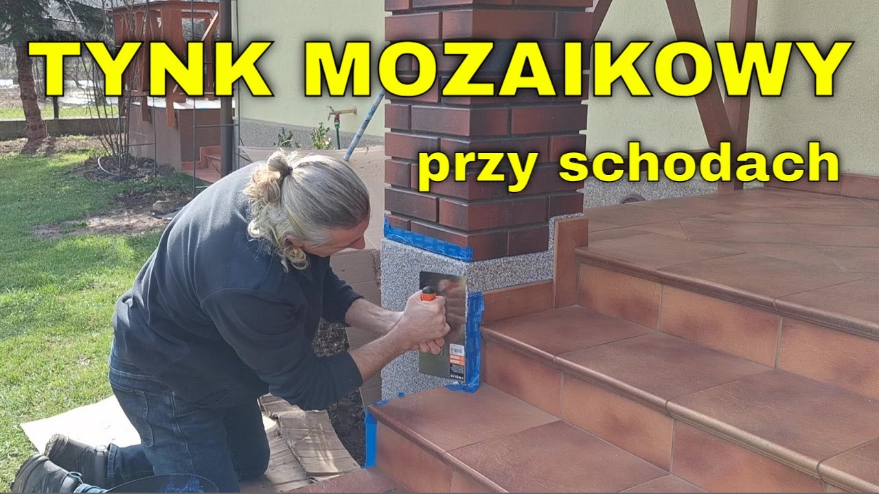 TYNK MOZAIKOWY. Przygotowanie podłoża i nakładanie mozaiki przy schodach.