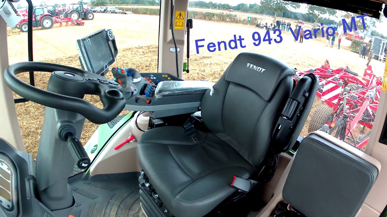 2019 Fendt 943 Vario MT 9.8 Litre 7-Cyl Diesel Crawler Tractor (431HP) with Cultivator