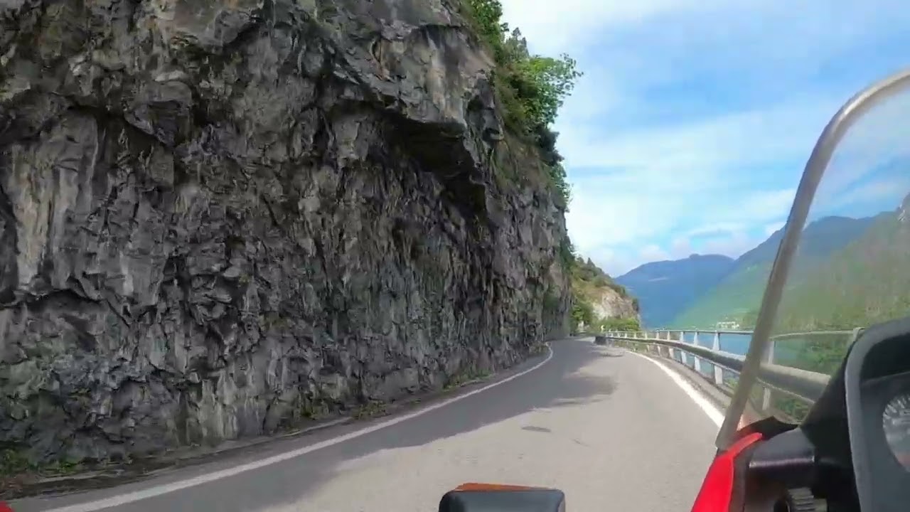 Orrido Lago d'Iseo Riva di Solto Castro