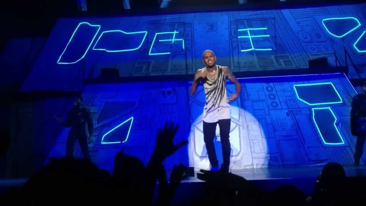 Chris Brown: Carpe Diem South Africa - Yeah 3X [HD]