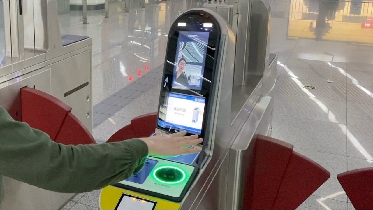 Experiencing new 'Palm Payment' tech on Beijing subway