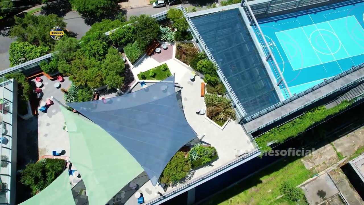 COLÉGIO AVENUES E COMUNIDADE JARDIM PANORAMA UM CONTRASTE DENTRO DE UMA DAS MAIORES CIDADES DO MUNDO