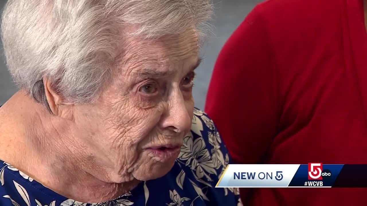 Lost in a world of dementia, 95-year-old still remembers every note