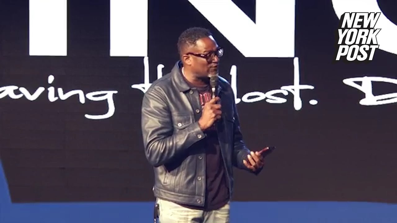 Pastor accused of sexually assaulting church member is celebrated as he returns to pulpit